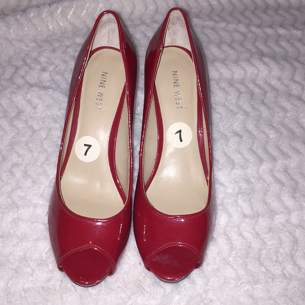 Nine West high heeled shoes